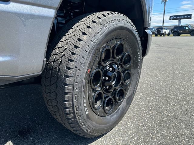 New 2025 Ford F350 XLT w/ Black Appearance Package image 19