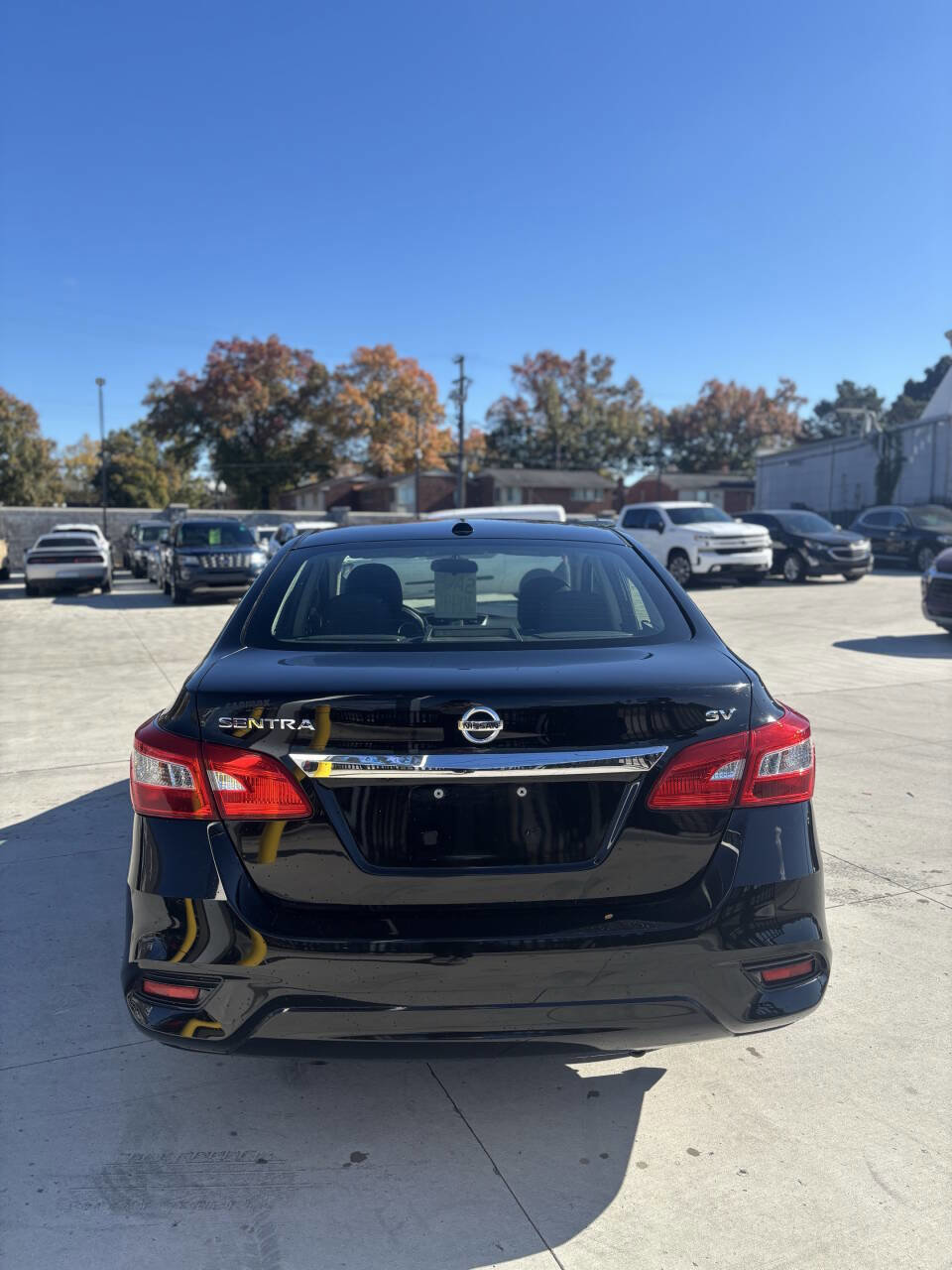 Used 2019 Nissan Sentra SV image 4