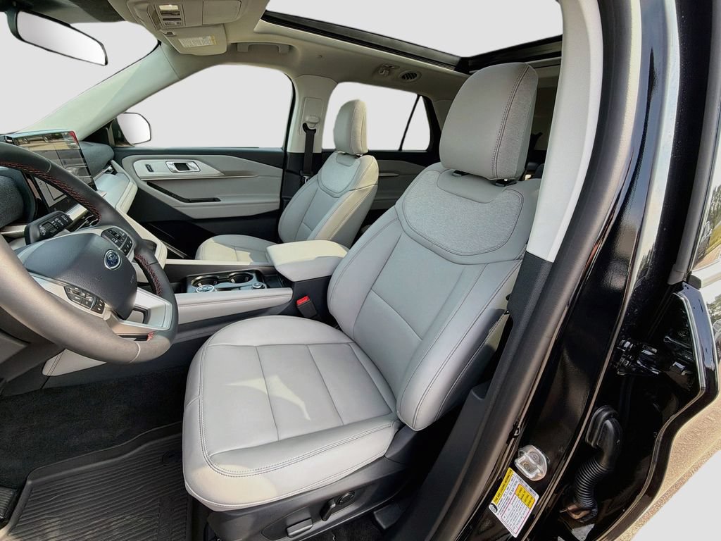 New 2026 Ford Explorer Active w/ Active Comfort Package AWD/4WD image 23