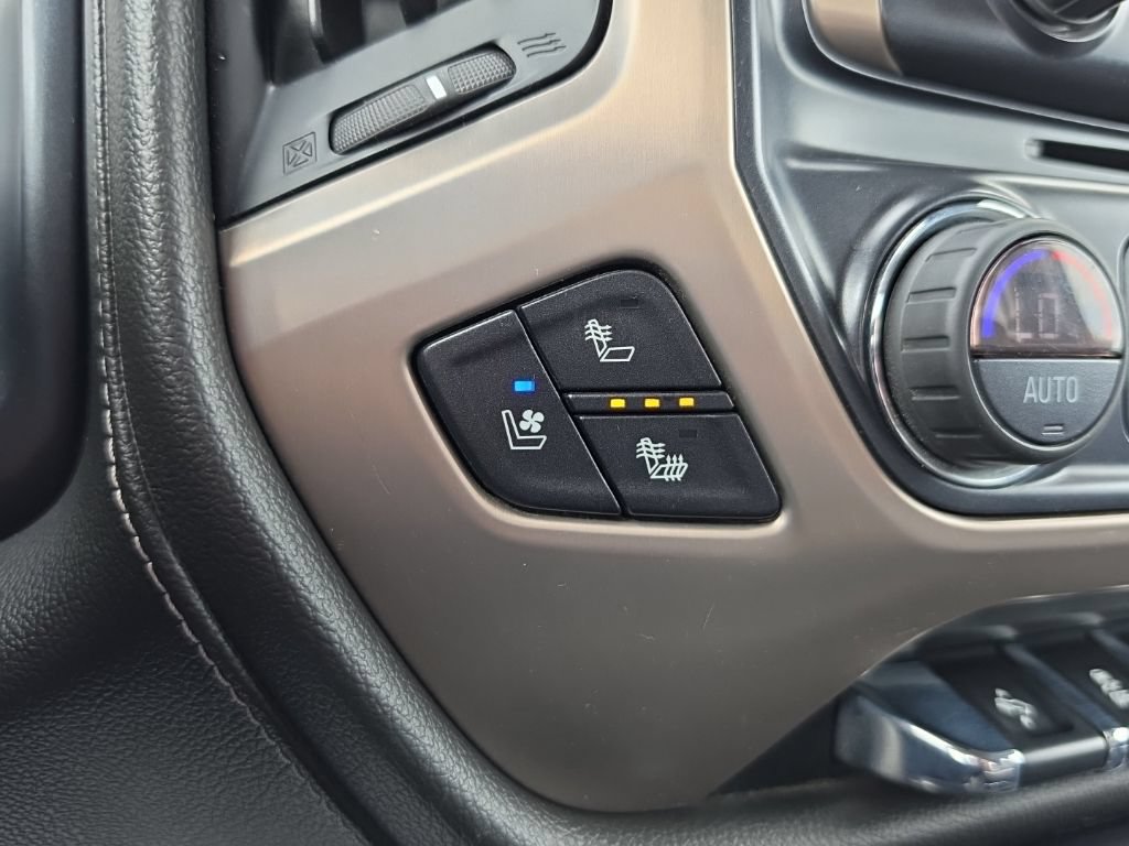 Used 2019 GMC Sierra 2500 Denali w/ Duramax Plus Package AWD/4WD image 43