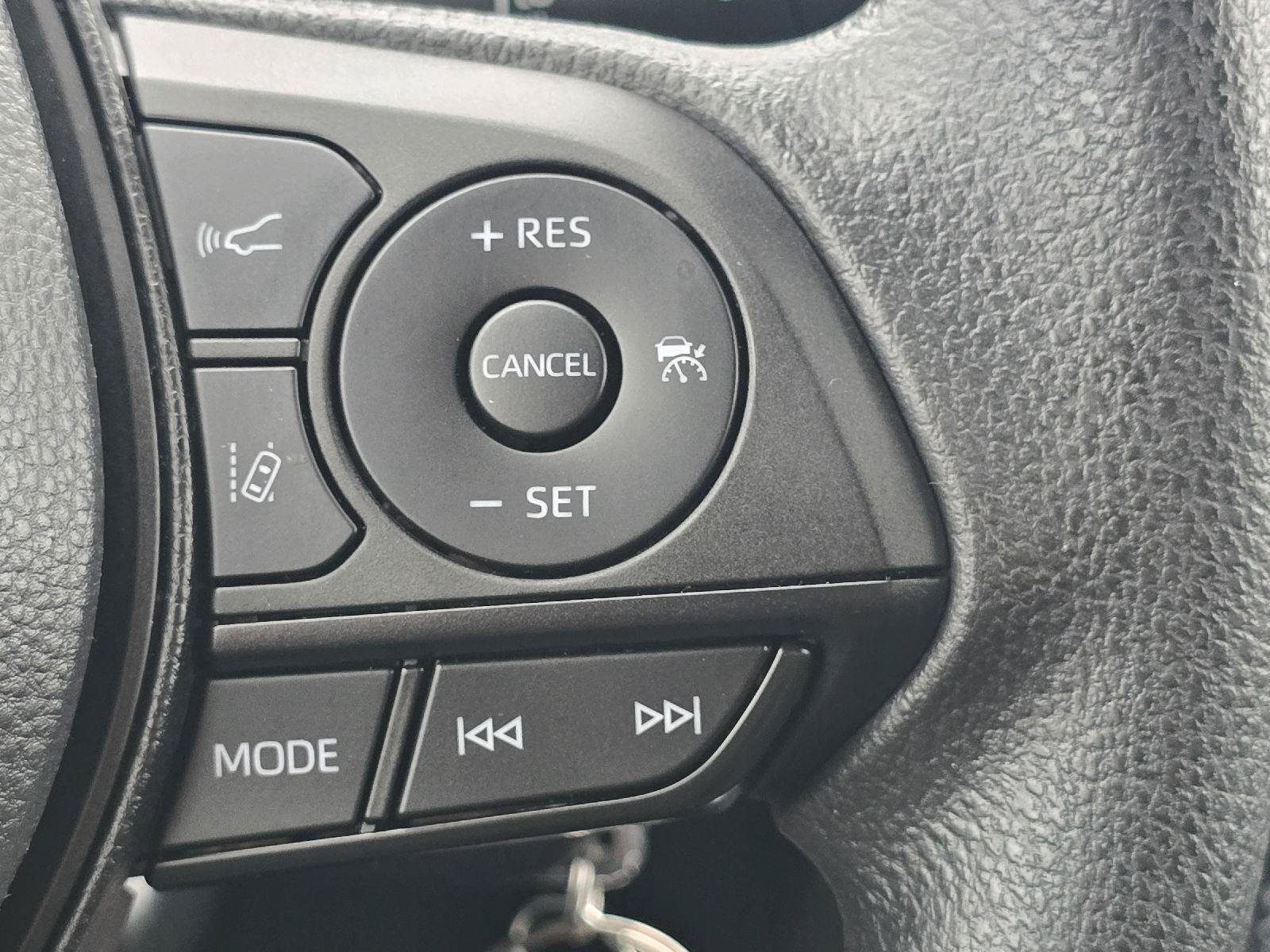 Used 2024 Toyota RAV4 LE AWD/4WD image 29