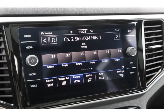 Used 2023 Volkswagen Atlas Cross Sport SEL R-Line AWD/4WD image 27