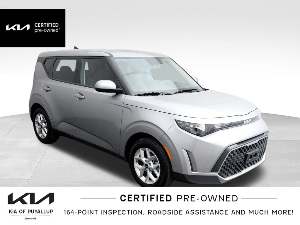 Certified 2025 Kia Soul LX FWD image 4
