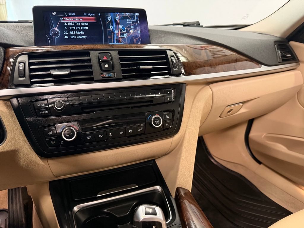 Used 2014 BMW 328d xDrive Sedan AWD/4WD image 21