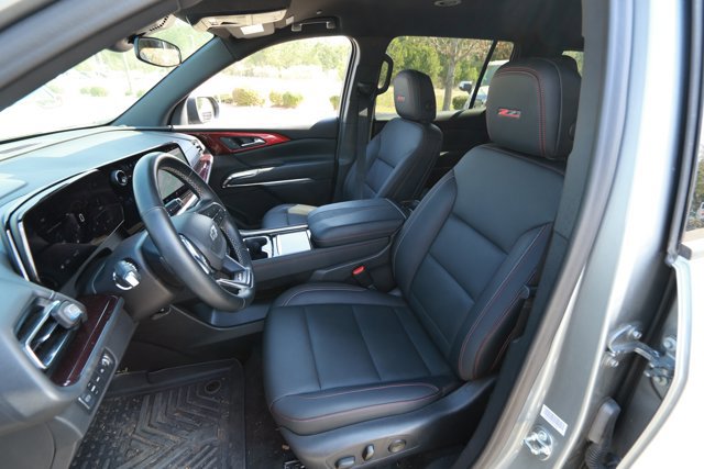 Used 2024 Chevrolet Traverse Z71 image 23