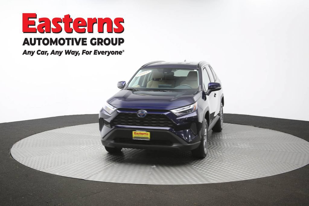Used 2022 Toyota RAV4 XLE AWD/4WD image 58