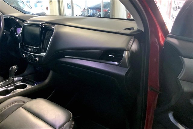 Used 2020 Chevrolet Traverse RS image 15