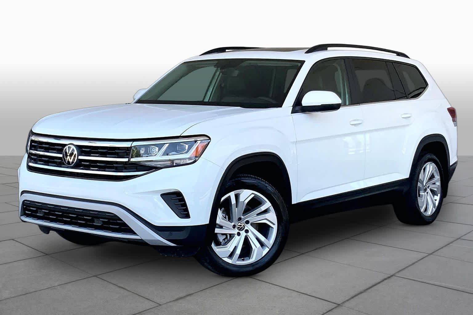Used 2023 Volkswagen Atlas SE w/ Panoramic Sunroof Package