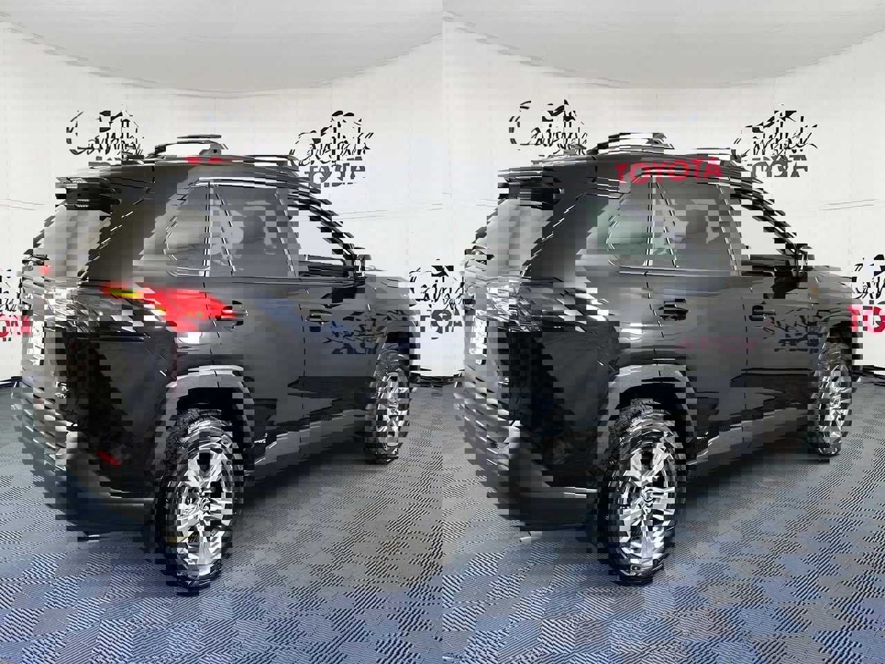 Used 2025 Toyota RAV4 LE image 7