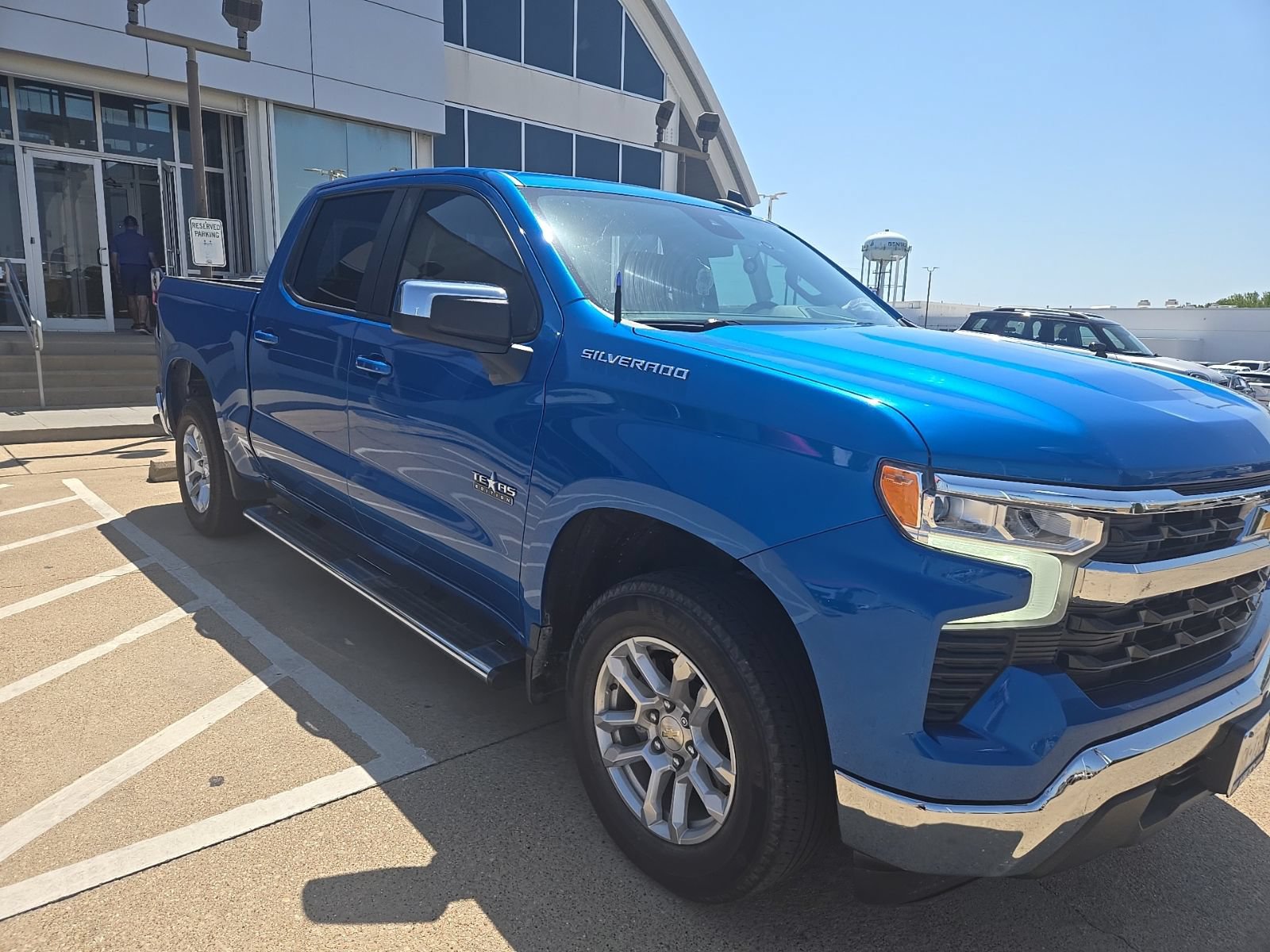 Used 2023 Chevrolet Silverado 1500 LT RWD image 3