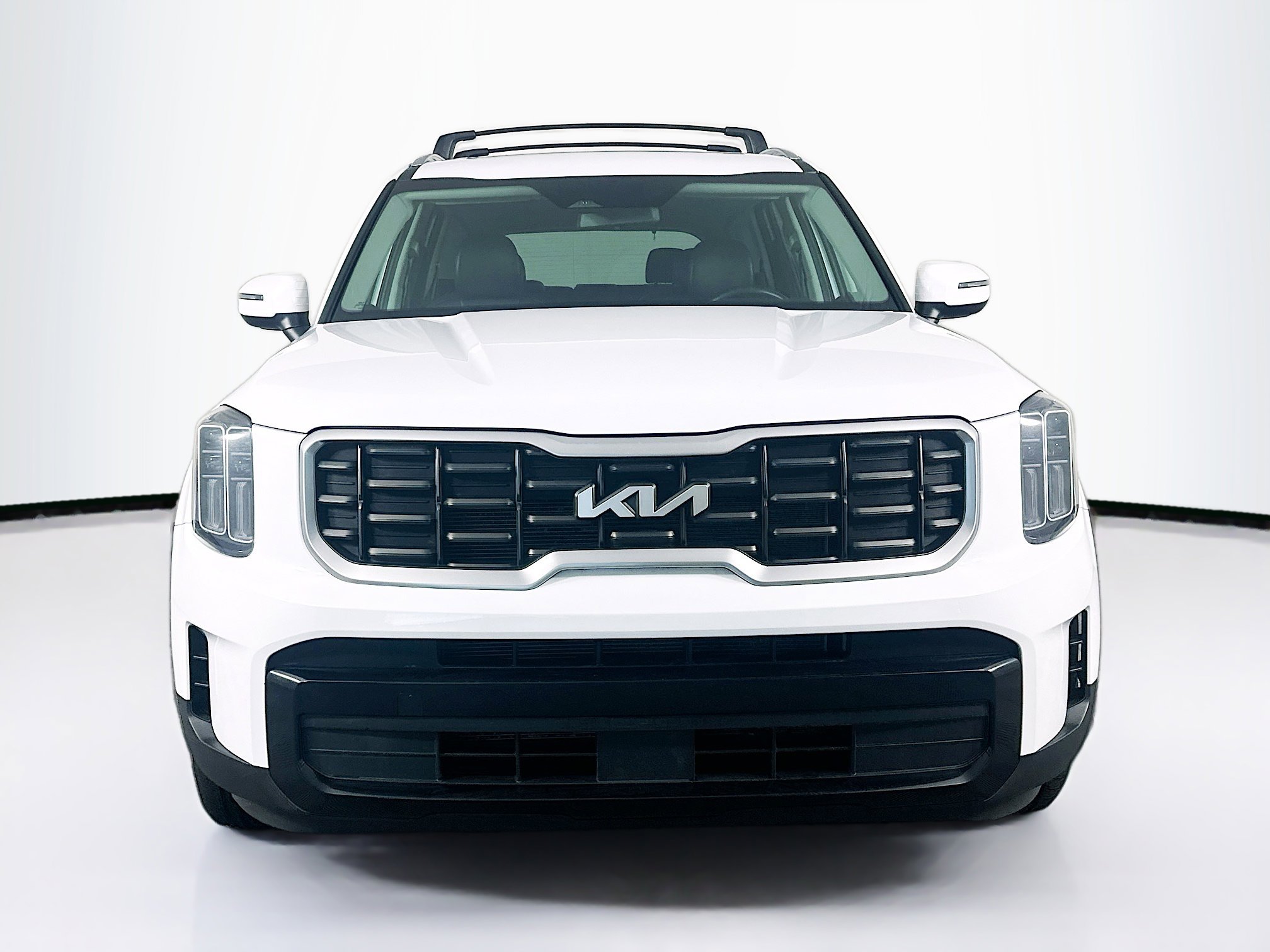 Used 2025 Kia Telluride S image 2