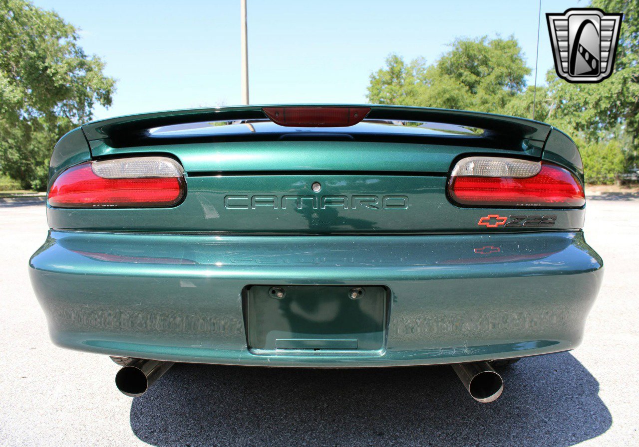Used 1995 Chevrolet Camaro Z28 image 12