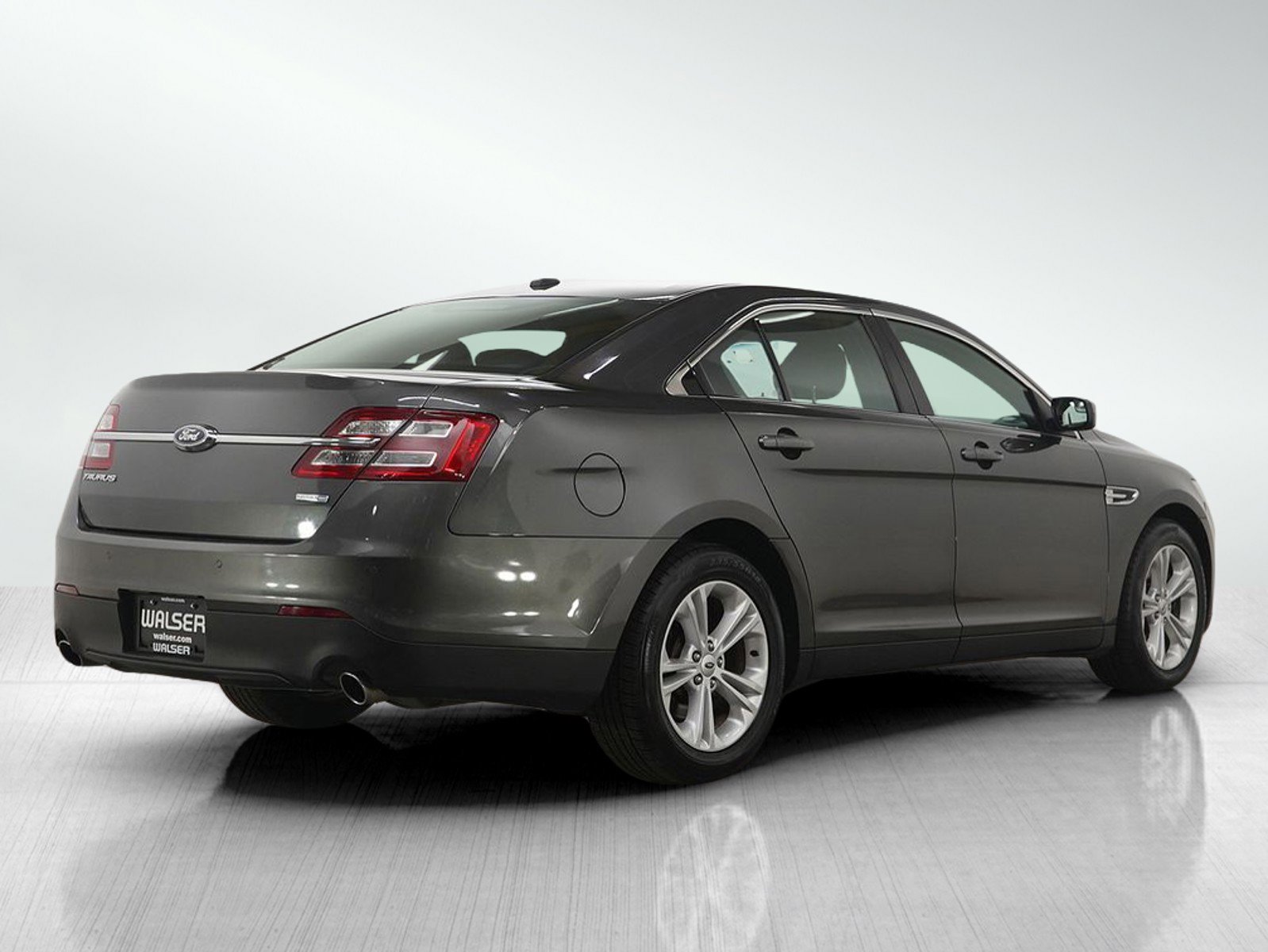 Used 2018 Ford Taurus SEL w/ Equipment Group 201A image 6