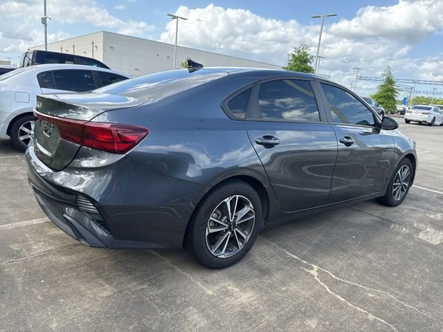 Used 2023 Kia Forte LXS w/ LXS Technology Package FWD image 5