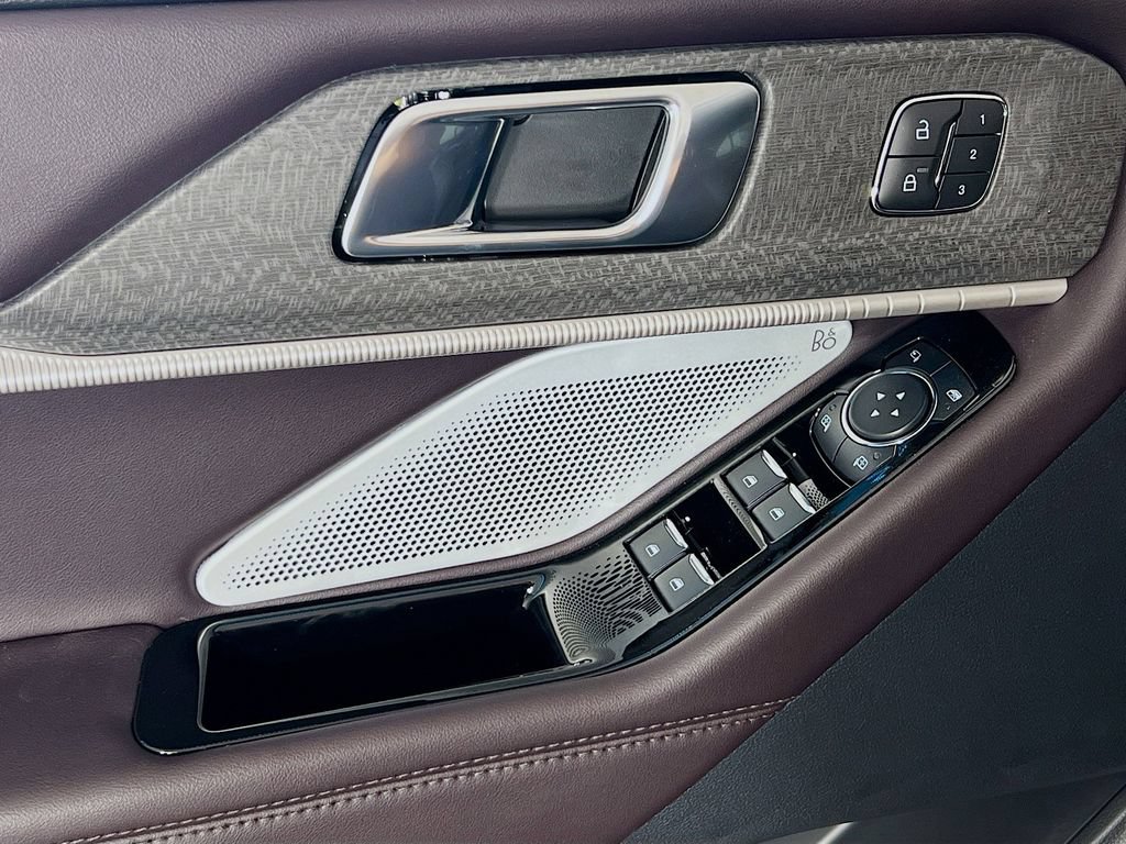 New 2026 Ford Explorer Platinum AWD/4WD image 12