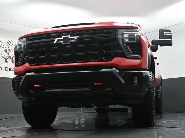 New 2026 Chevrolet Silverado 2500 ZR2 w/ LPO, Dark Essentials Package AWD/4WD image 34