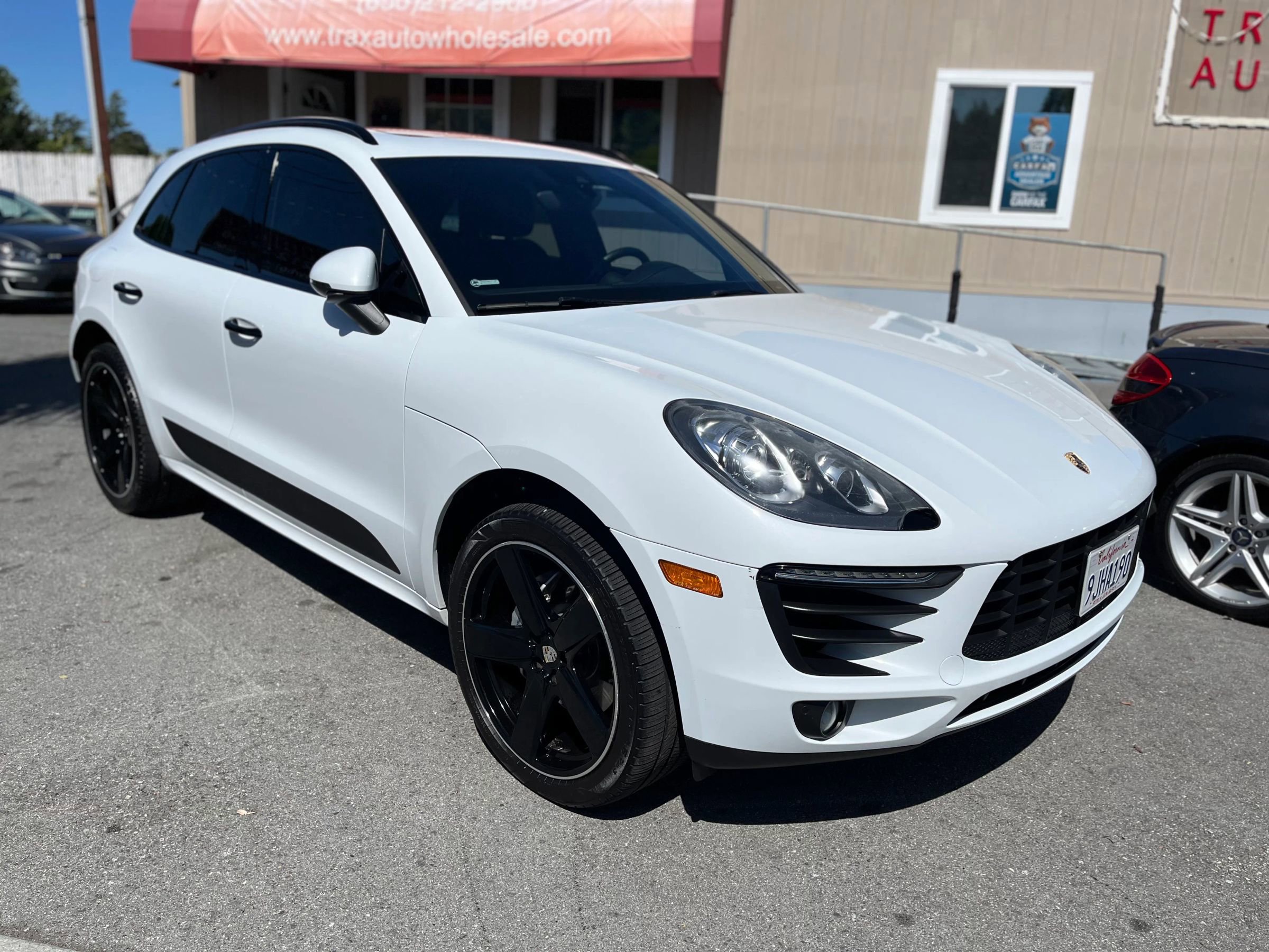 Used 2017 Porsche Macan S image 1