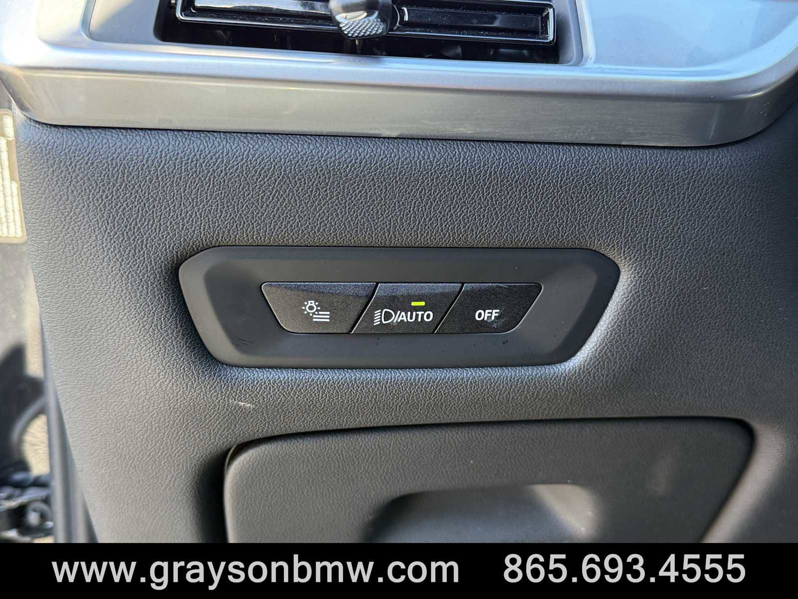 Used 2024 BMW X5 xDrive50e image 25