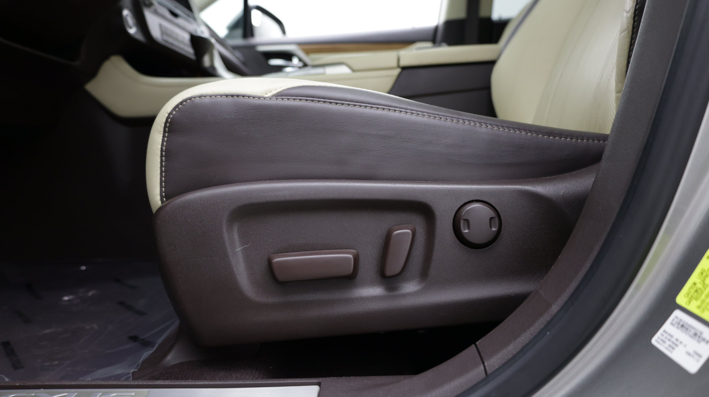 Used 2018 Lexus RX 350 FWD w/ Premium Package image 18