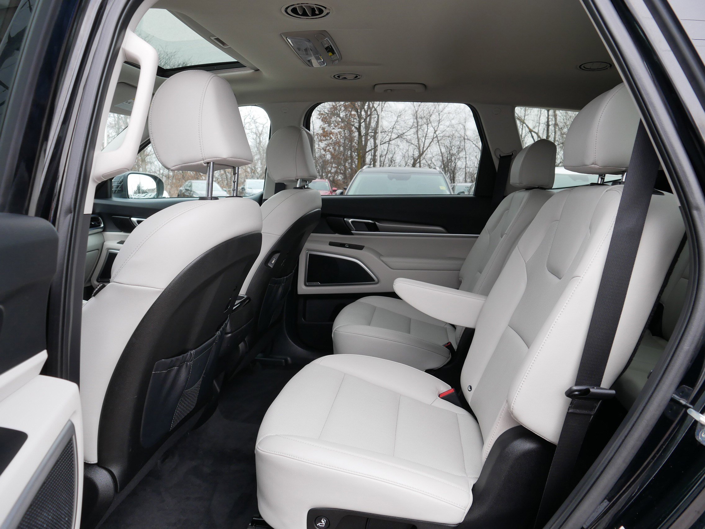 Certified 2022 Kia Telluride S image 36