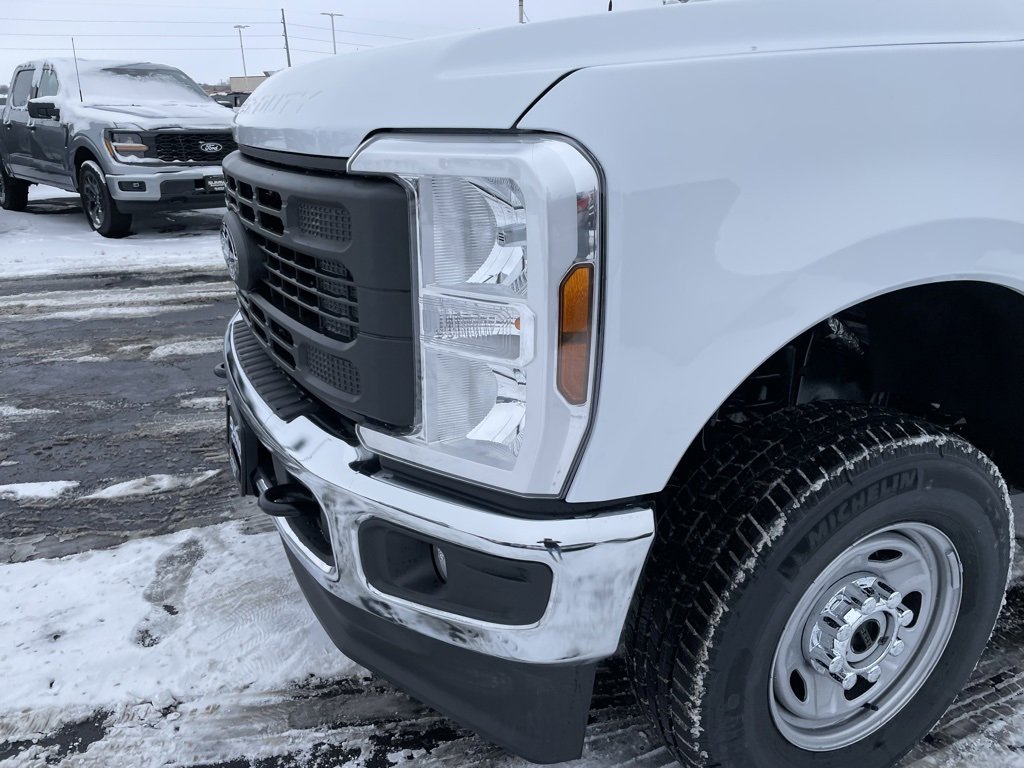 New 2026 Ford F250 XL w/ XL Chrome Package image 33