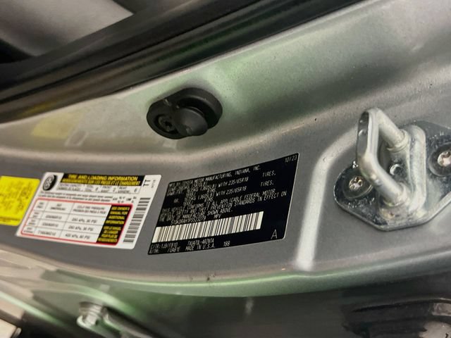 Used 2023 Toyota Highlander L FWD image 18
