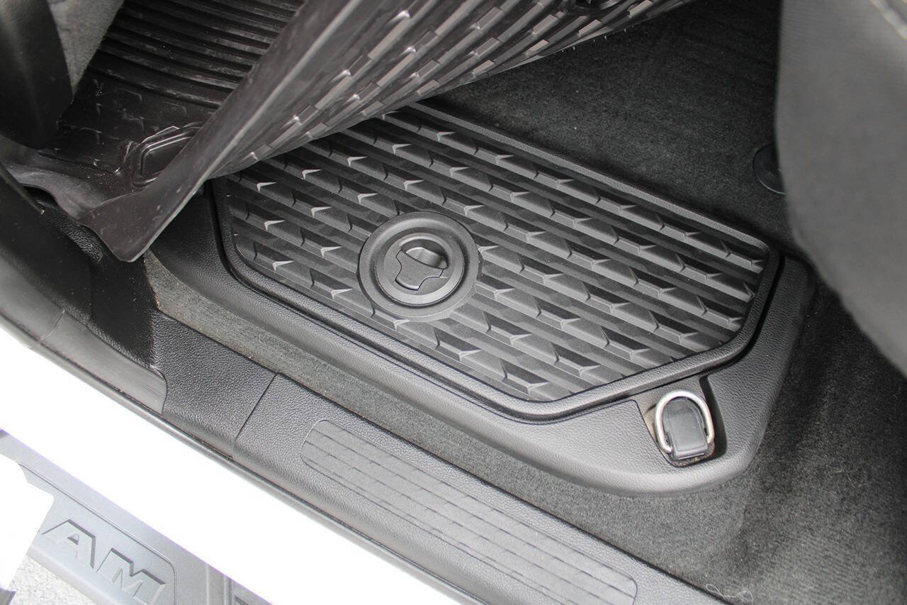 Used 2021 RAM 1500 Big Horn AWD/4WD image 41