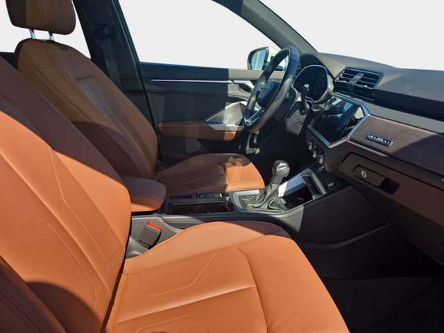 Used 2019 Audi Q3 2.0T Premium Plus w/ Premium Plus Package AWD/4WD image 12
