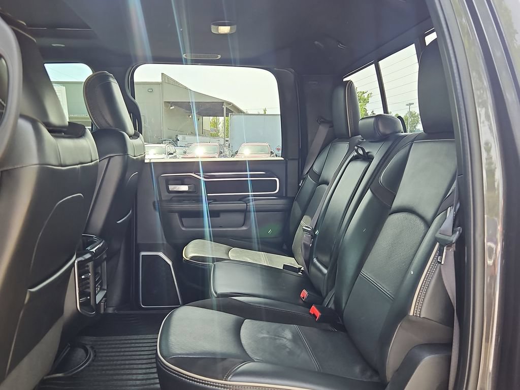 Used 2020 RAM 2500 Laramie w/ Night Edition AWD/4WD image 14