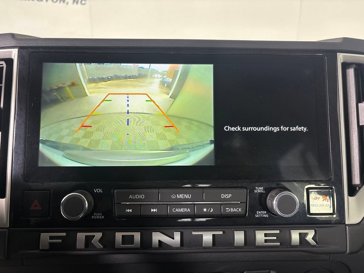 Used 2025 Nissan Frontier SV w/ SV Convenience Package AWD/4WD image 16