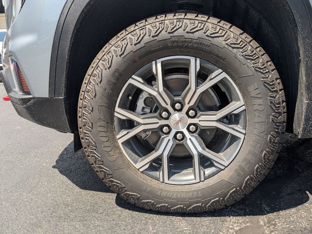 New 2026 GMC Acadia AT4 w/ LPO, Floor Liner Package image 8