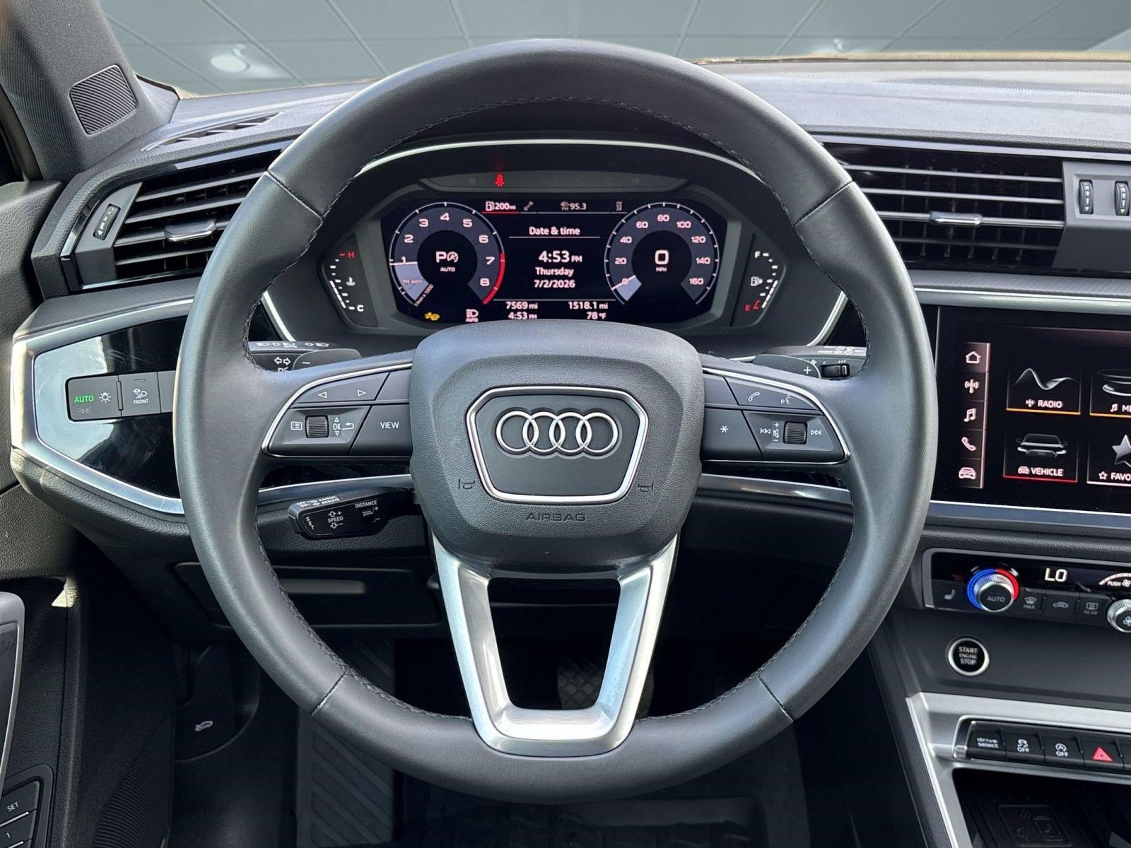 Certified 2025 Audi Q3 2.0T Premium w/ Convenience Package AWD/4WD image 11