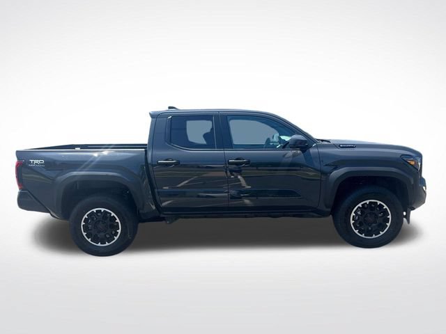 Used 2026 Toyota Tacoma TRD Off-Road AWD/4WD image 2