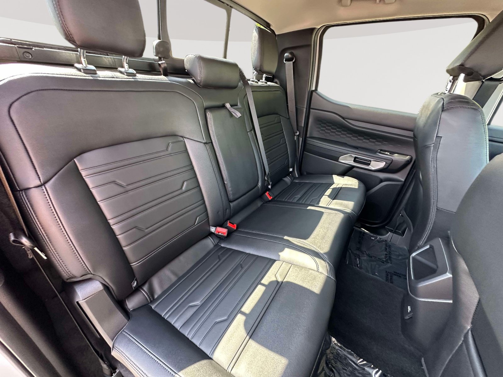 Used 2026 Ford Ranger Lariat w/ FX4 Off-Road Package AWD/4WD image 29