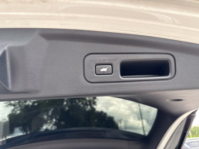 Used 2023 Acura MDX w/ Technology Package FWD image 23