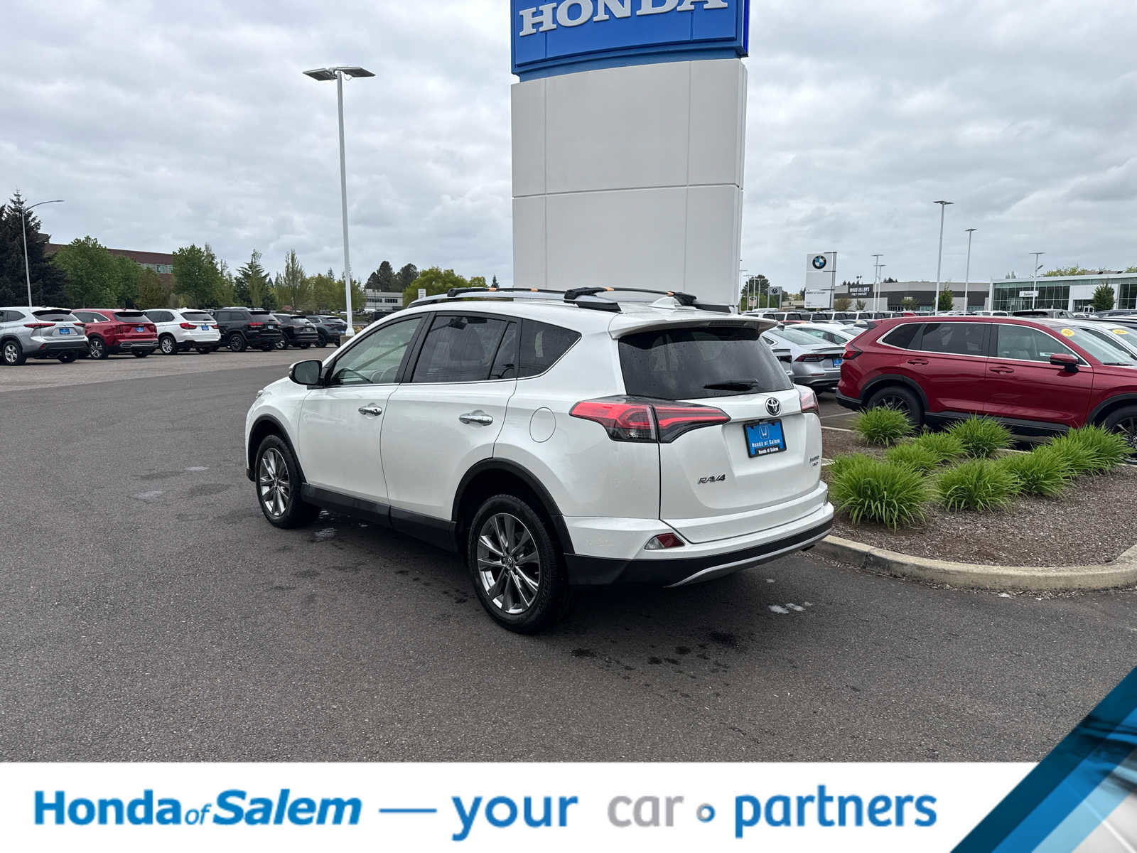 Used 2018 Toyota RAV4 Limited w/ All Weather Liner Package AWD/4WD image 5