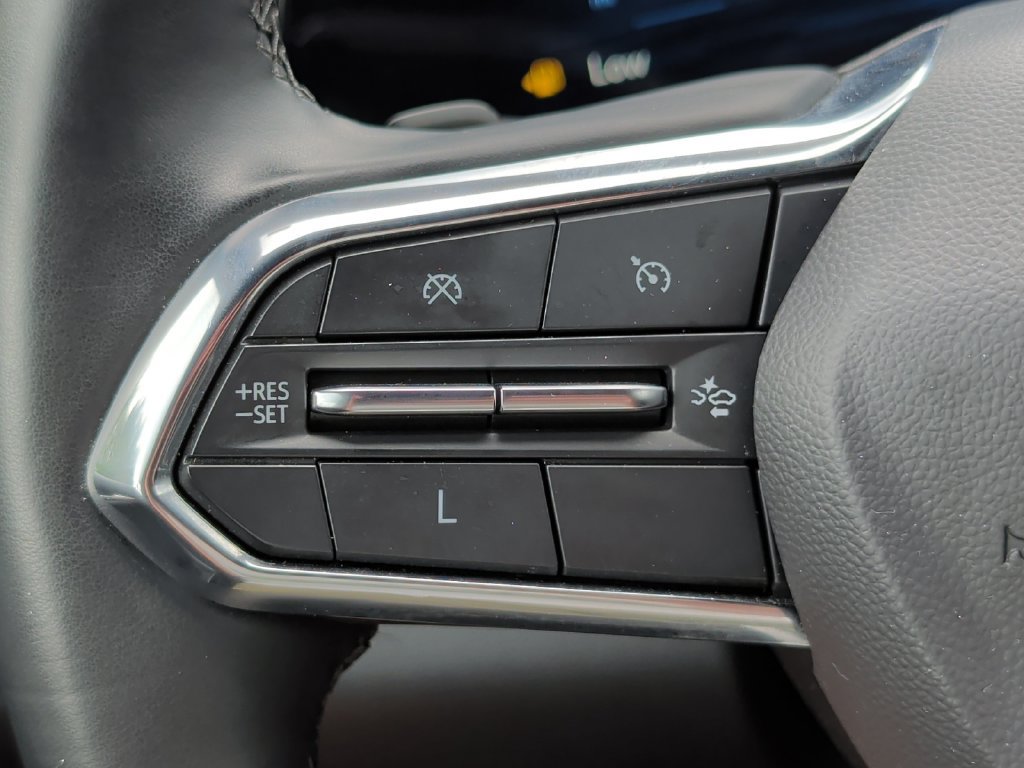 Used 2025 Chevrolet Equinox LT FWD image 12