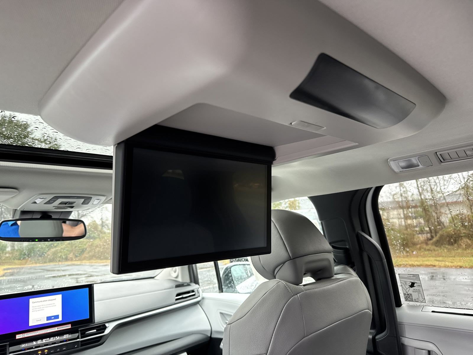 New 2025 Toyota Sienna XLE w/ XLE Plus Package FWD image 27