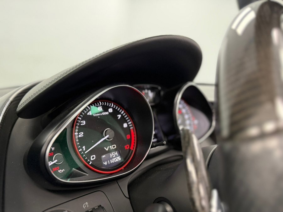 Used 2011 Audi R8 V10 image 56