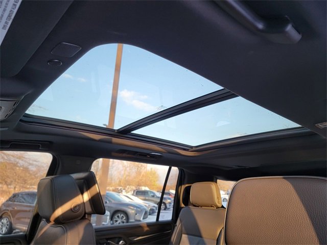 Used 2021 GMC Yukon XL Denali w/ Denali Ultimate Package image 38