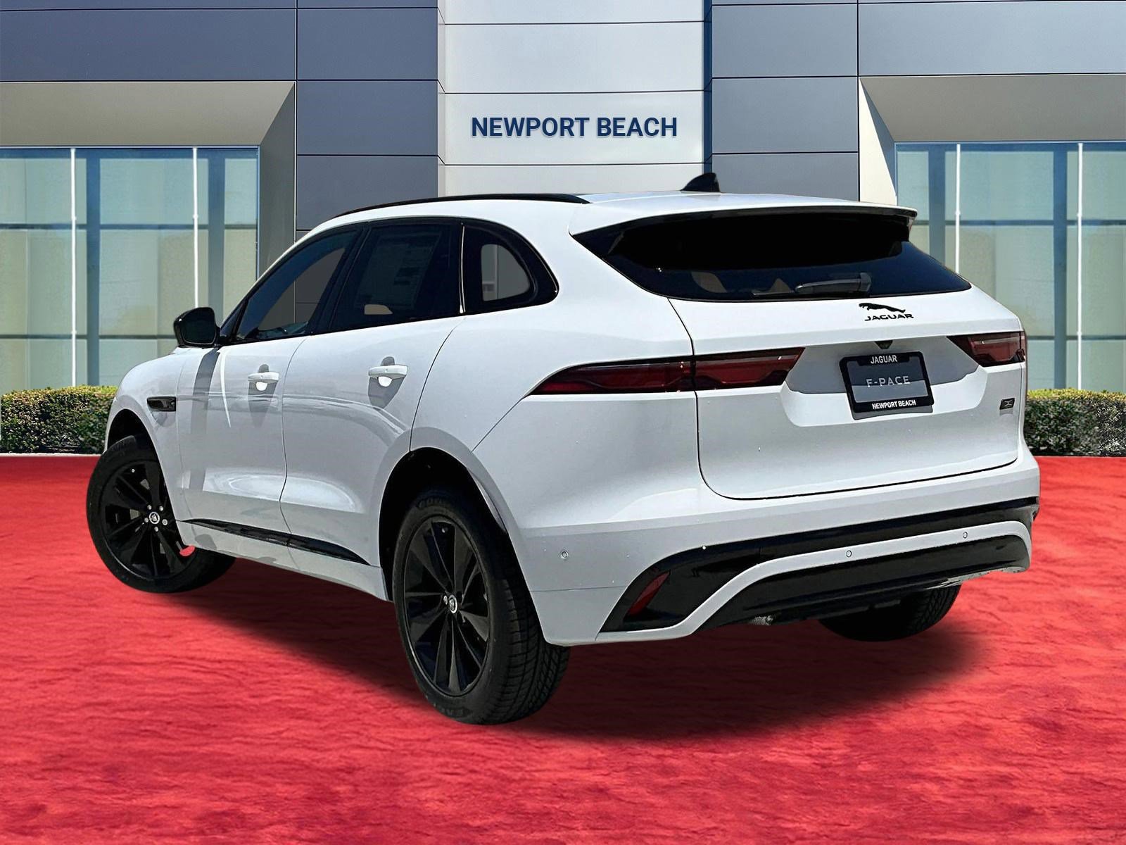New 2026 Jaguar F-PACE R-Dynamic S image 3