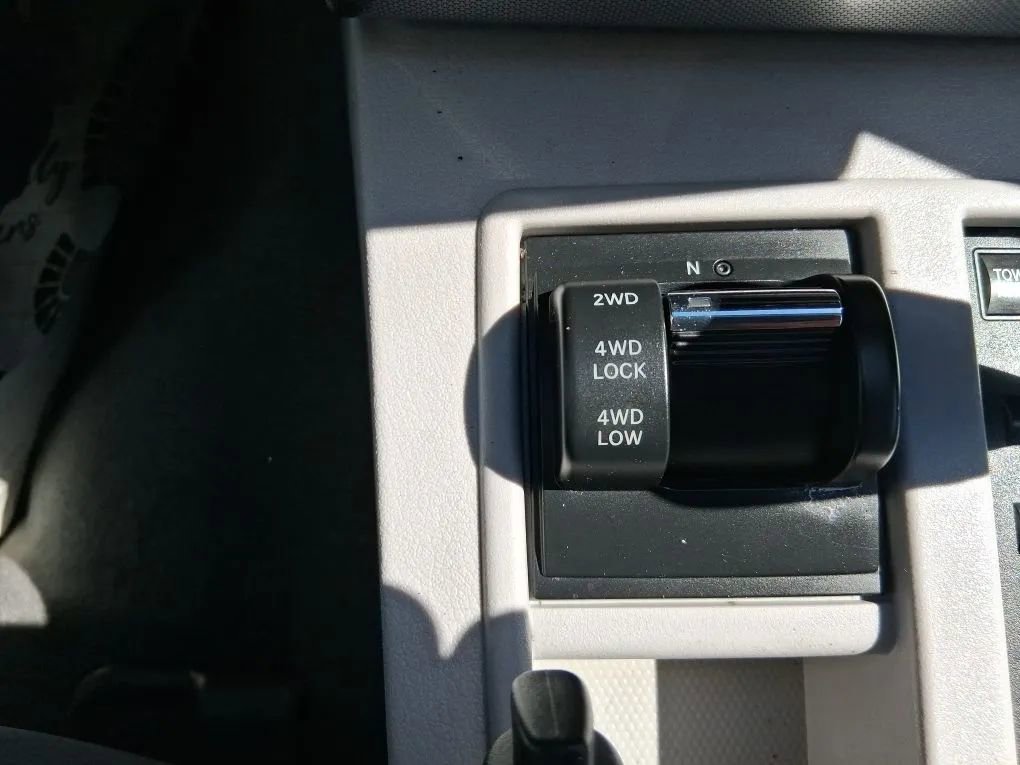 Used 2008 Jeep Liberty Sport w/ Popular Equipment Group image 16