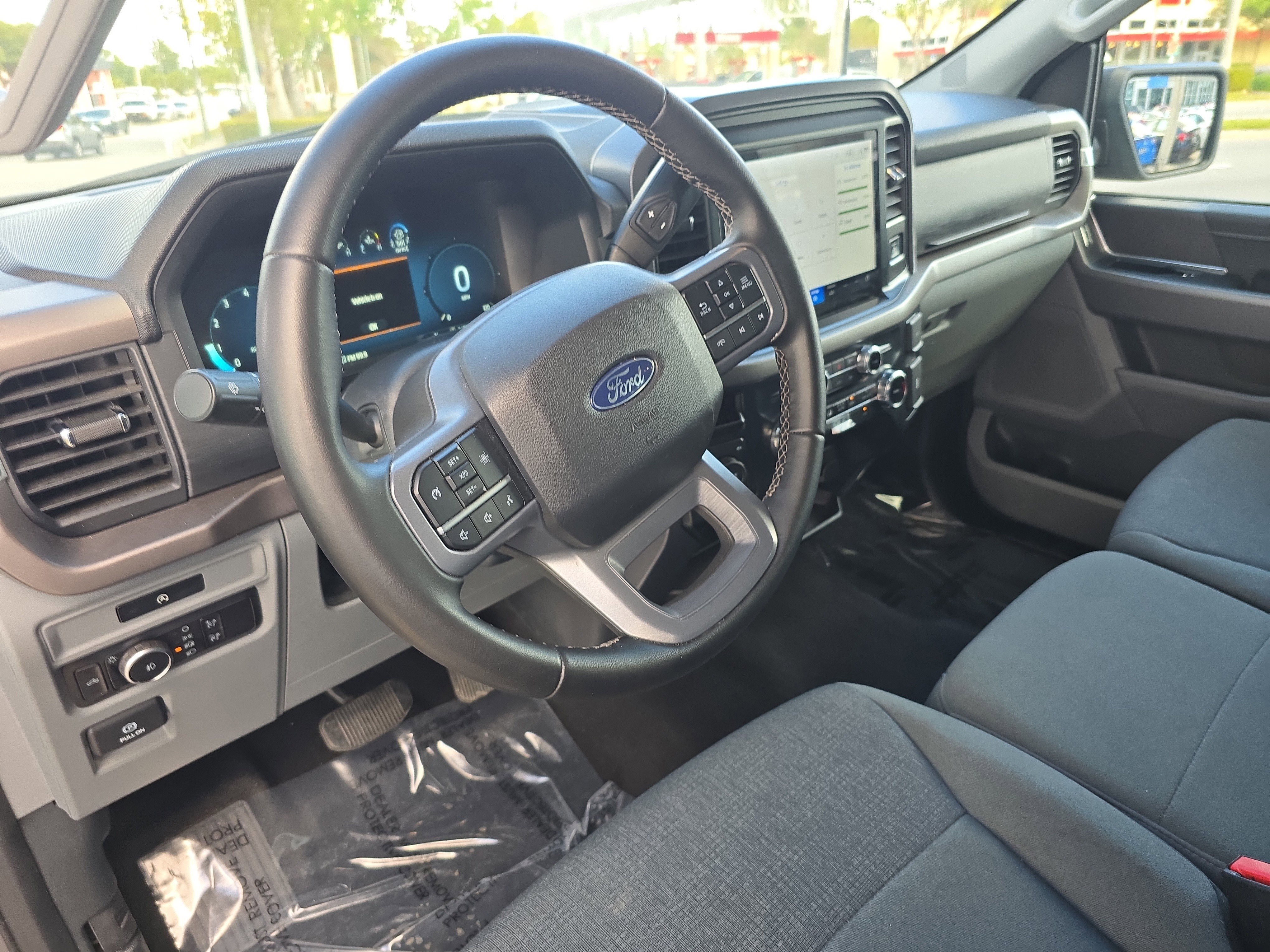 Used 2025 Ford F150 XLT w/ Equipment Group 301A Standard image 16