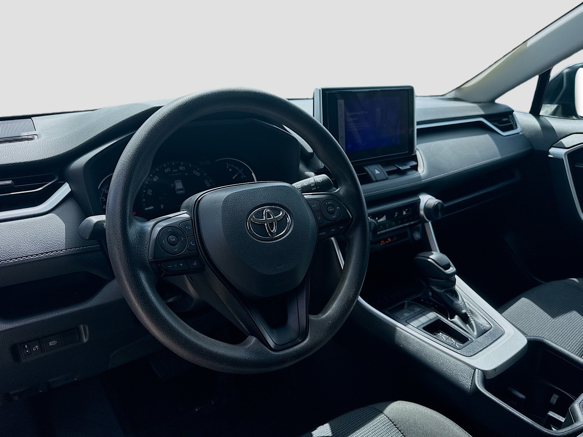 Used 2024 Toyota RAV4 LE FWD image 9