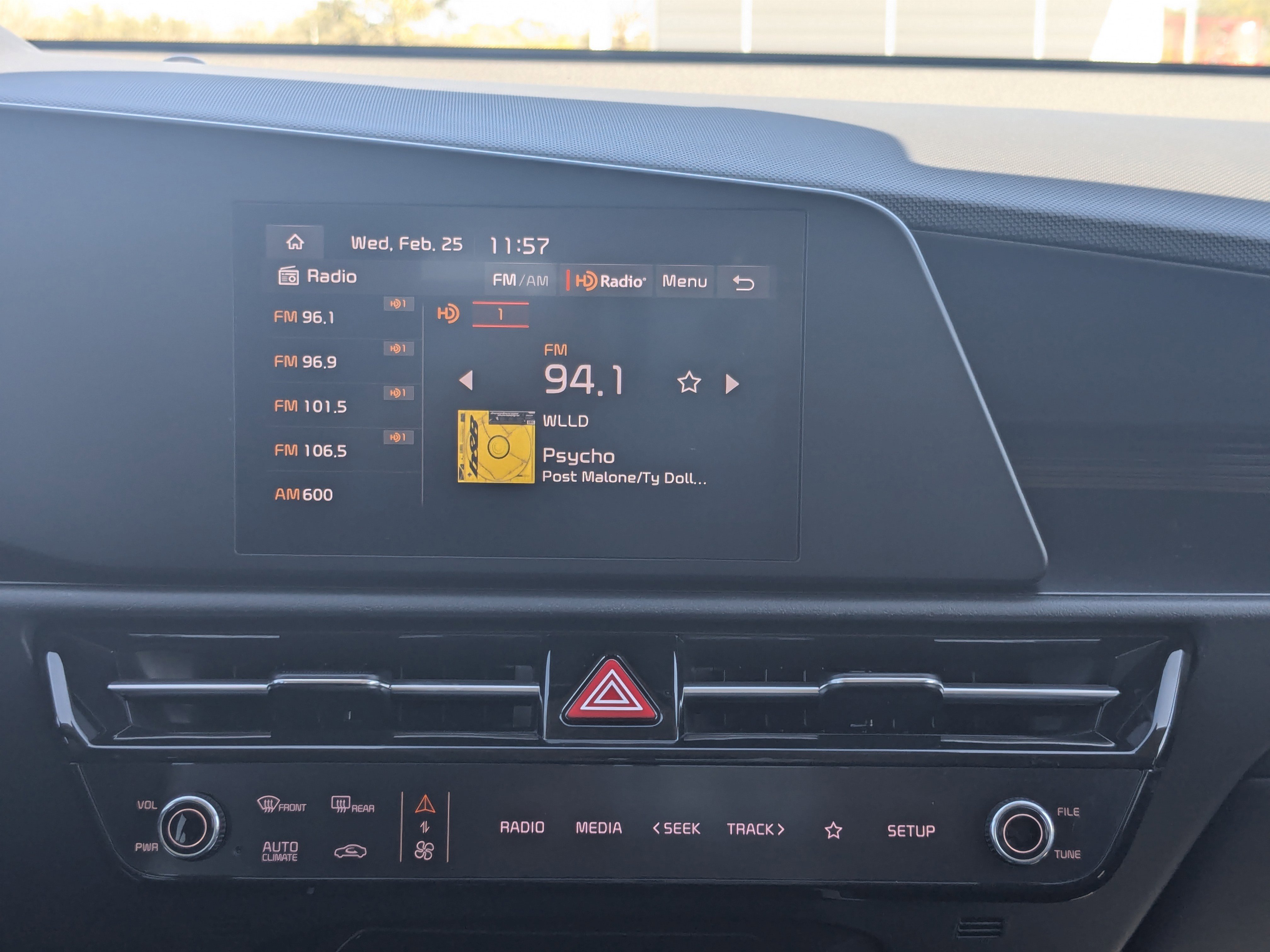 Certified 2024 Kia Niro LX image 19