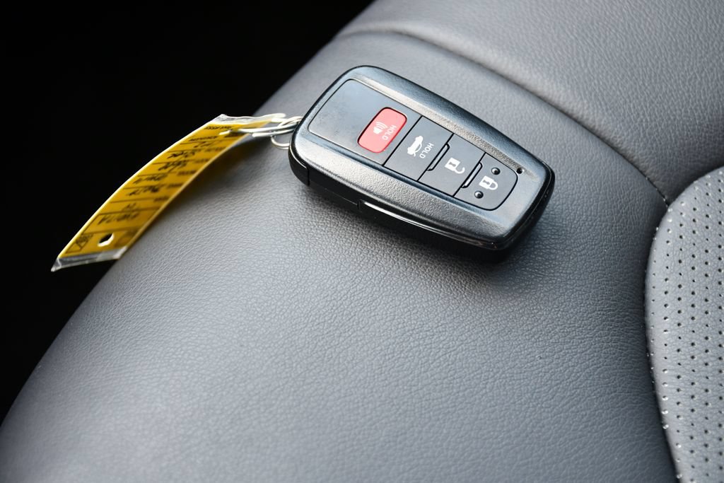 Used 2024 Toyota Camry XSE w/ Cold Weather Package FWD image 18