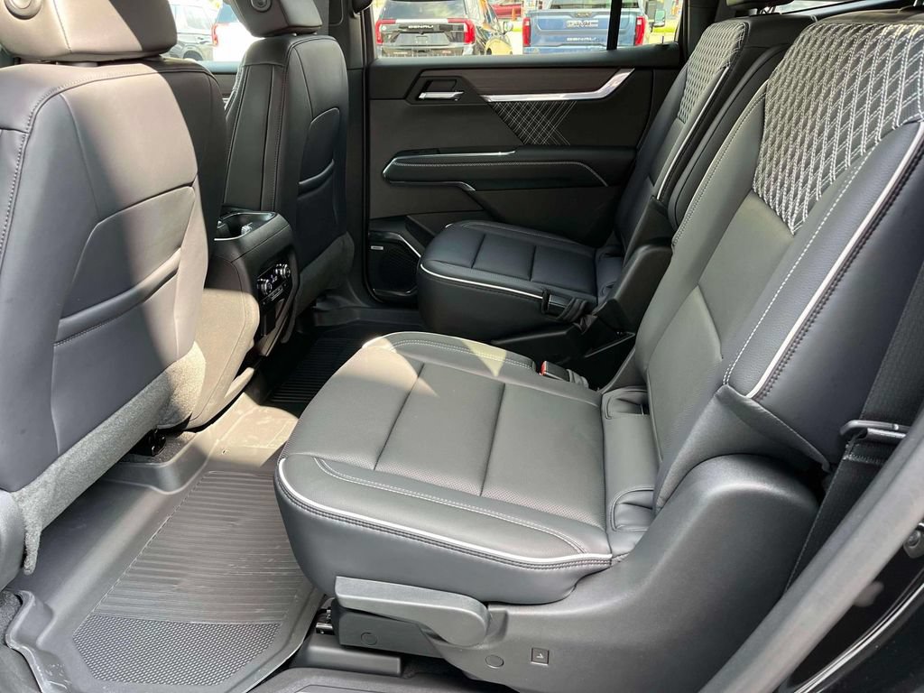 New 2027 GMC Acadia Denali w/ LPO, Floor Liner Package AWD/4WD image 16