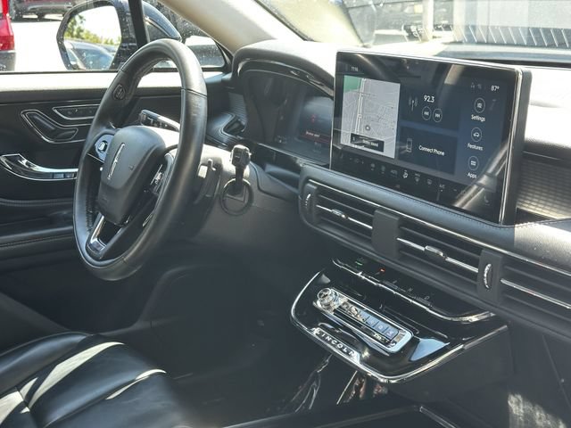 Certified 2023 Lincoln Corsair AWD image 33