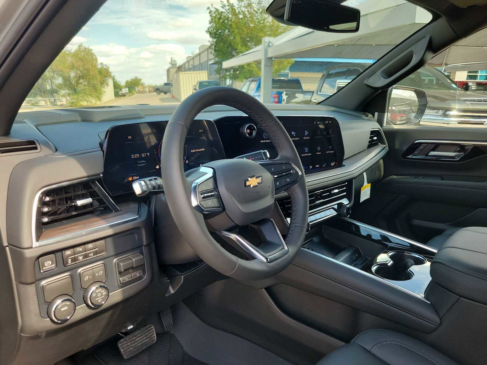 New 2026 Chevrolet Tahoe LT image 2