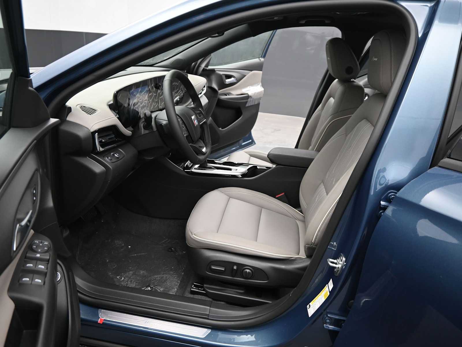 New 2026 Buick Envista Avenir image 16